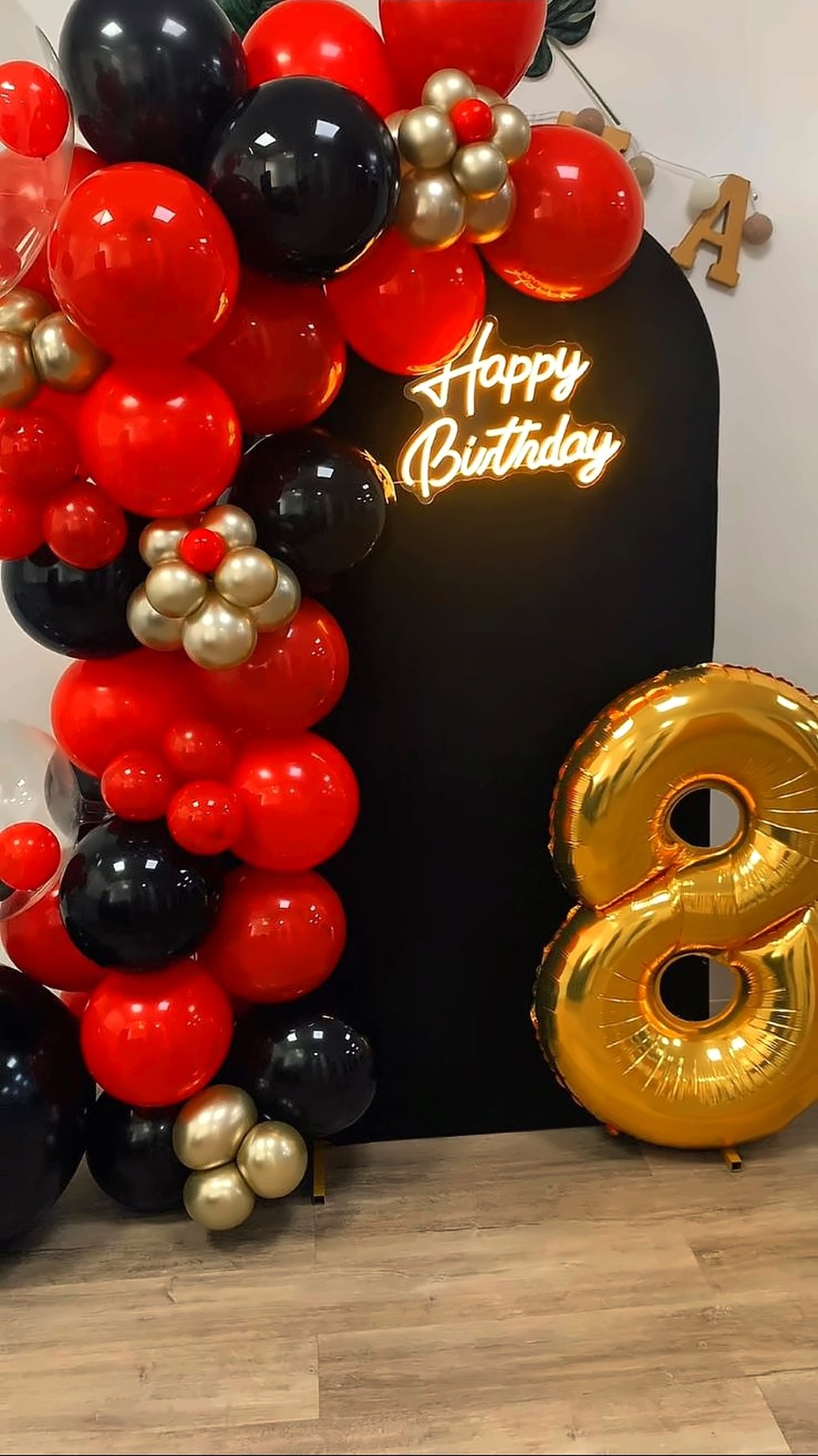 Decoración básica con globo número 8